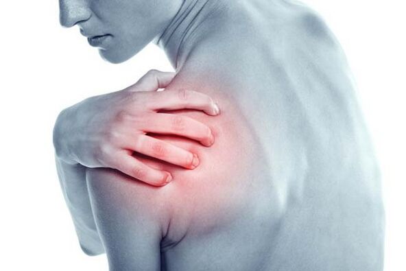 El dolor en el hombro es un síntoma de osteoartritis de la articulación del hombro. 